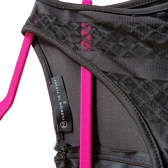 Fashion to Figure size 2X  Black - Picture 3 of 9